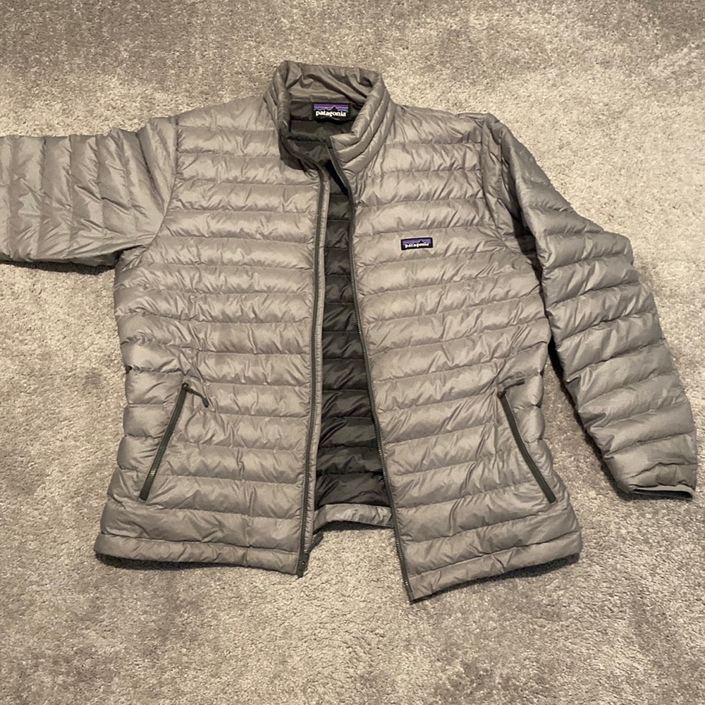 Patagonia lightweight puffer jacket (dull silver) size XXL